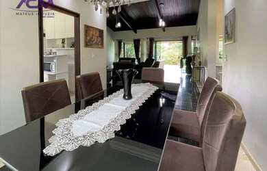 Imagem: A casa em condomínio possui 3 Dormitórios, 3 Banheiros, 5