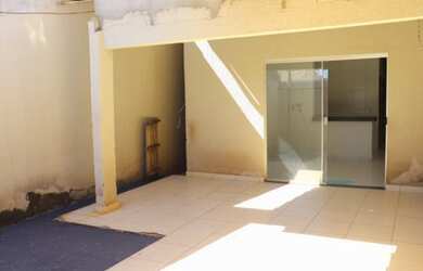 Imagem 2: Vendo Casa na Glória. 200m² de Área, 1 Vaga na garageme2 Dormitórios