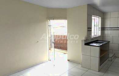 Imagem: A casa possui 2 Dormitórios, 1 Banheiro, 1 Vaga na garagem