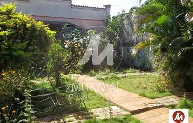 Imagem: A casa possui 3 Dormitórios, 1 Banheiro, 5 Vagas na garagem