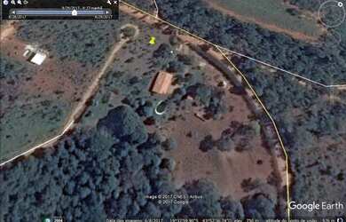 Imagem: O terreno possui 1.400m² de Área e está localizado em Jaboticatubas