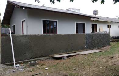 Imagem: A casa possui 2 Dormitórios, 1 Banheiro, 52m² de Área, Varanda