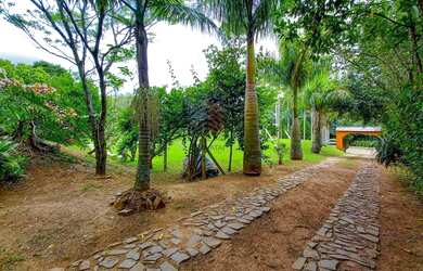 Imagem: A casa em condomínio possui 4 Dormitórios, 5 Banheiros, 5