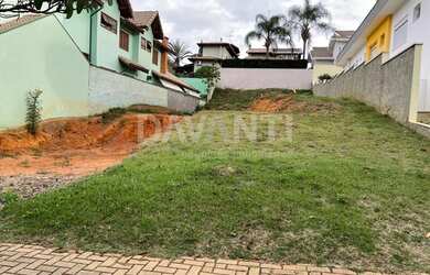 Imagem: O terreno possui 500m² de Área e está localizado em Loteamento