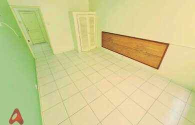 Imagem: A kitnet possui 1 Dormitório, 1 Banheiro, 37m² de Área e