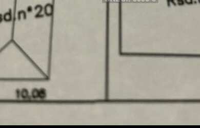 Imagem: O terreno possui 220m² de Área e está localizado em Porto