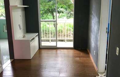 Imagem: O apartamento possui 3 Dormitórios, 1 Banheiro, 1 Vaga na garagem