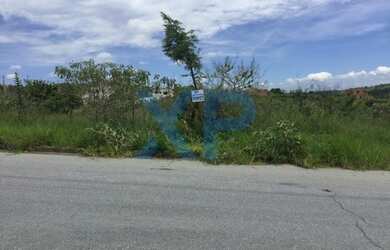 Imagem: O terreno possui 300m² de Área e está localizado em Divinópolis