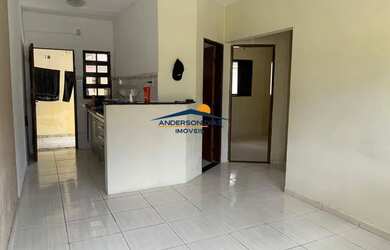 Imagem: A casa possui 2 Dormitórios, 1 Banheiro, 1 Vaga na garagem