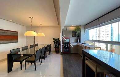 Imagem: O apartamento possui 3 Dormitórios, 2 Banheiros, 2 Vagas na