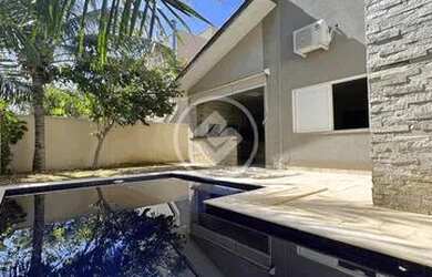 Imagem: A casa em condomínio possui 3 Dormitórios, 4 Banheiros, 4