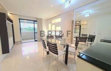 Imagem: O apartamento possui 2 Dormitórios, 2 Banheiros, 2 Vagas na