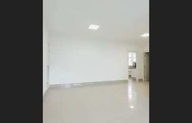 Imagem: O apartamento possui 4 Dormitórios, 5 Banheiros, 3 Vagas na