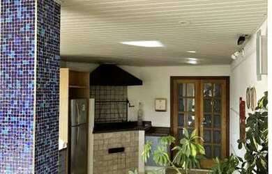 Imagem: A casa possui 3 Dormitórios, 1 Banheiro e 220m² de Área e