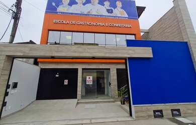 Imagem: A casa possui 2 Dormitórios, 2 Banheiros e 60m² de Área e