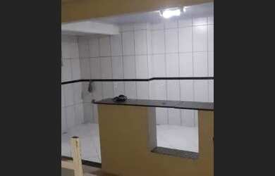 Imagem 2: Alugo casa na Mosela. 2 Banheirose1 Dormitório