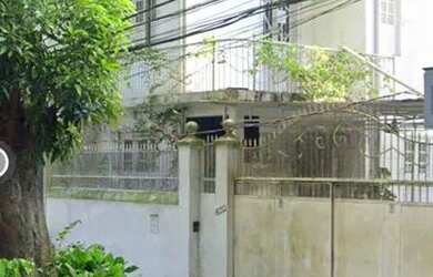 Imagem: A casa possui 5 Dormitórios, 3 Banheiros, 2 Vagas na garagem