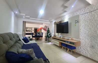 Imagem: A casa possui 3 Dormitórios, 3 Banheiros, 3 Vagas na garagem