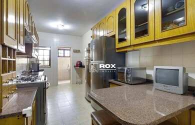 Imagem 13: Casa térrea ampla com 4 quartos à venda por R$ 2.438.000 - Santa Quitéria, Curitiba/PR