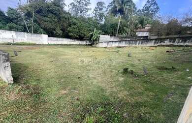 Imagem: O terreno possui 300m² de Área e está localizado em Parque