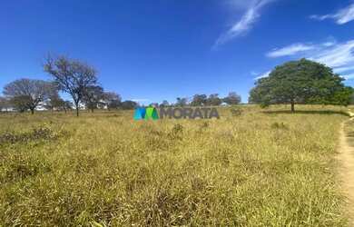 Imagem: A fazenda possui 500m² de Área e está localizado em Corinto