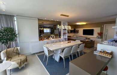 Imagem 7: ALTO PADRÃO BARRA SUL COM VISTA MAR