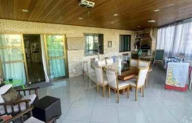 Imagem: O apartamento possui 4 Dormitórios, 3 Banheiros, 1 Vaga na