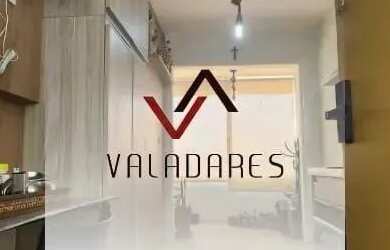 Imagem: O apartamento possui 1 Dormitório, 1 Banheiro, 1 Vaga na garagem