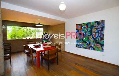 Imagem: A casa possui 4 Dormitórios, 5 Banheiros, 5 Vagas na garagem