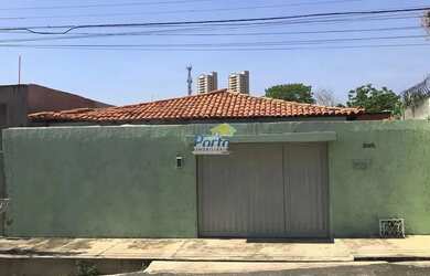 Imagem: A casa possui 2 Dormitórios, 2 Banheiros, 1 Vaga na garagem