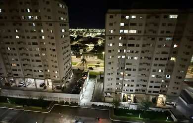 Imagem: O apartamento possui 2 Dormitórios, 1 Banheiro, 2 Vagas na