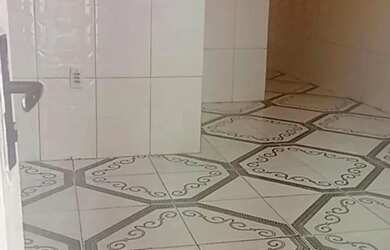 Imagem: A casa possui 2 Dormitórios e 2 Banheiros e está localizado