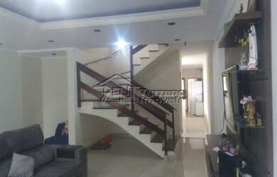 Imagem: A casa em condomínio possui 3 Dormitórios, 3 Banheiros, 2