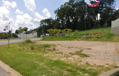 Imagem: O terreno possui 390m² de Área, Imóvel novo e está localizado