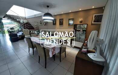 Imagem: A casa em condomínio possui 4 Dormitórios, 3 Banheiros, 5