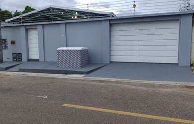 Imagem: O apartamento possui 2 Dormitórios e 1 Banheiro e está localizado