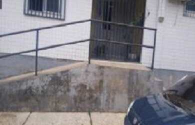 Imagem: O apartamento possui 2 Dormitórios, 1 Banheiro e está localizado