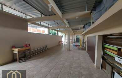 Imagem: O depósito possui 120m² de Área e está localizado em Irajá