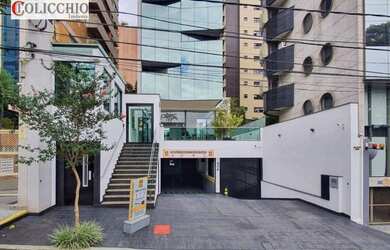 Imagem: O depósito possui 1 Vaga na garagem e 75m² de Área e está