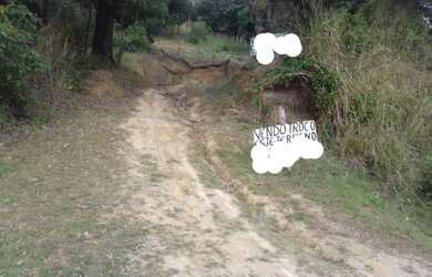 Imagem: O terreno possui 4600m² de Área e está localizado em Guaratiba