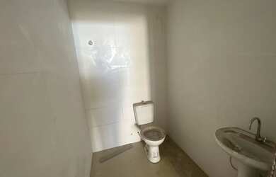 Imagem 6: Loja Comercial para aluguel e venda de 63 metros quadrados na Rodovia...