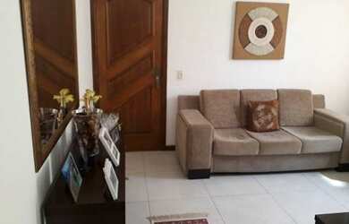 Imagem: A casa possui 3 Dormitórios, 2 Banheiros, 1 Vaga na garagem