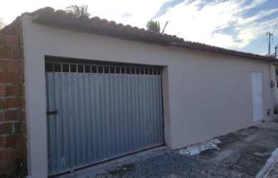 Imagem: A casa possui 2 Dormitórios, 2 Banheiros, 5 Vagas na garagem