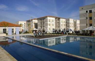 Imagem: O apartamento possui 2 Dormitórios, 1 Banheiro, 1 Vaga na garagem