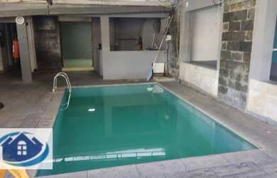 Imagem: A casa possui 2 Dormitórios, 4 Banheiros, 280m² de Área e