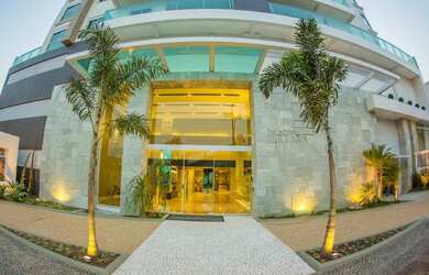 Imagem: O apartamento possui 4 Dormitórios, 1 Banheiro, 3 Vagas na