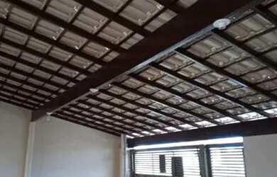 Imagem: A casa possui 2 Dormitórios, 1 Banheiro, 1 Vaga na garagem