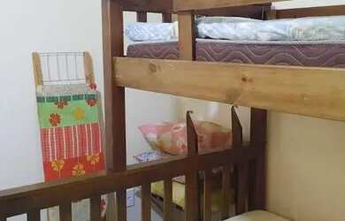 Imagem: A casa possui 3 Dormitórios, 2 Banheiros, 1 Vaga na garagem