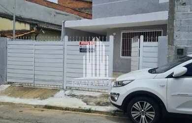 Imagem: A casa possui 2 Dormitórios, 1 Banheiro, 3 Vagas na garagem