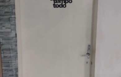 Imagem: A casa possui 1 Dormitório, 1 Banheiro e está localizado